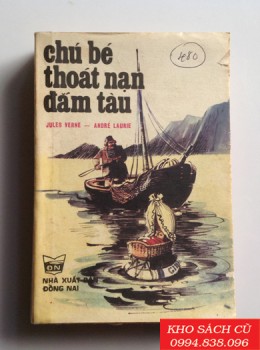 Chú Bé Thoát Nạn Đắm Tàu