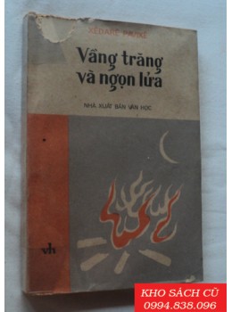 Vầng Trăng Và Ngọn Lửa 